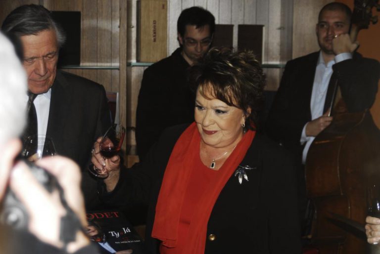 křest knihy - Jiřina Bohdalová a Petr Kostka - sk-3