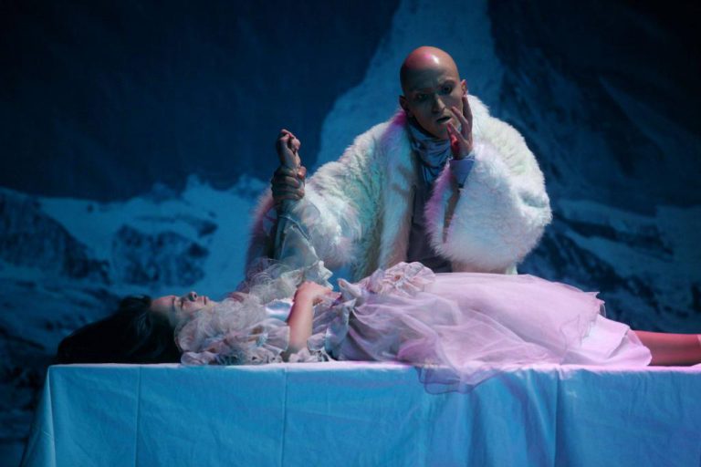 Frankenstein: Martina Krátká, Tomáš Kobr - foto: Alžběta Jungrová - img-30751