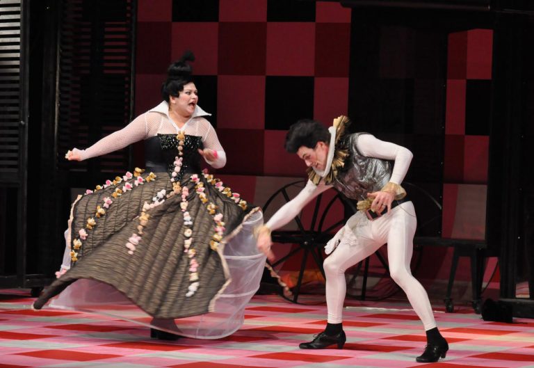 Pavla Tomicová a Jiří Zapletal (Foto Tomáš Zeman) - figarova-svatbatz