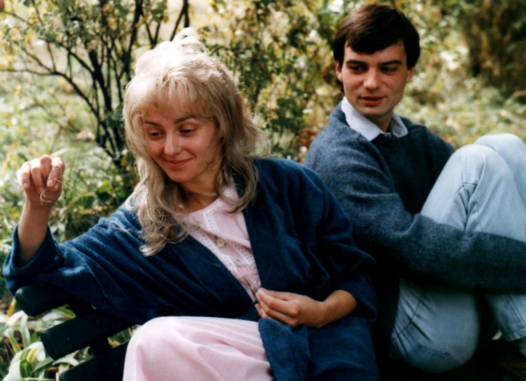 Naděje má hluboké dno, s Veronikou Žilkovou (Československá televize, 1989) - ct-nadeje-ma-hluboke-dno