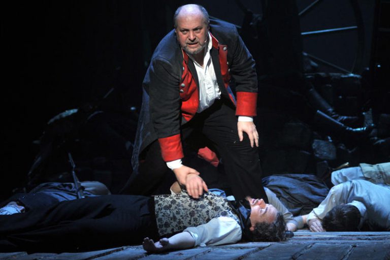 Jan Ježek jako Jean Valjean v Bídnících (zdroj: festivalloket.cz) - 127-014