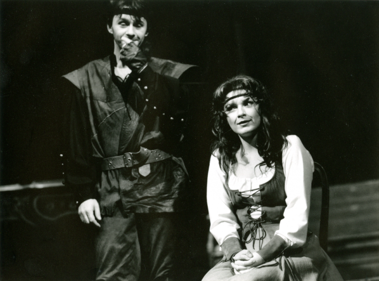 Dáma není k pálení / Barbora Munzarová, Jan Šťastný (foto: Pavel Štoll) - dama2