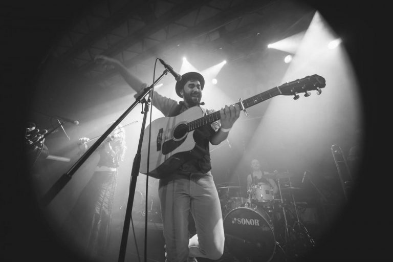 Circus Brothers - circus-brothers1