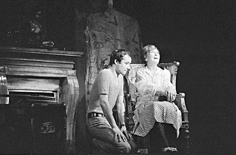 Marie Rosůlková a Viktor Preiss, MDP 1976, foto: Vilém Sochůrek, zdroj: Divadelní ústav - screen-shot-2018-05-22-at-15