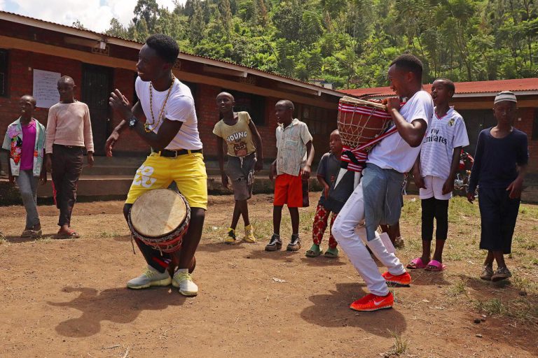 Justin a Anaclet - hit-justin-a-anaclet