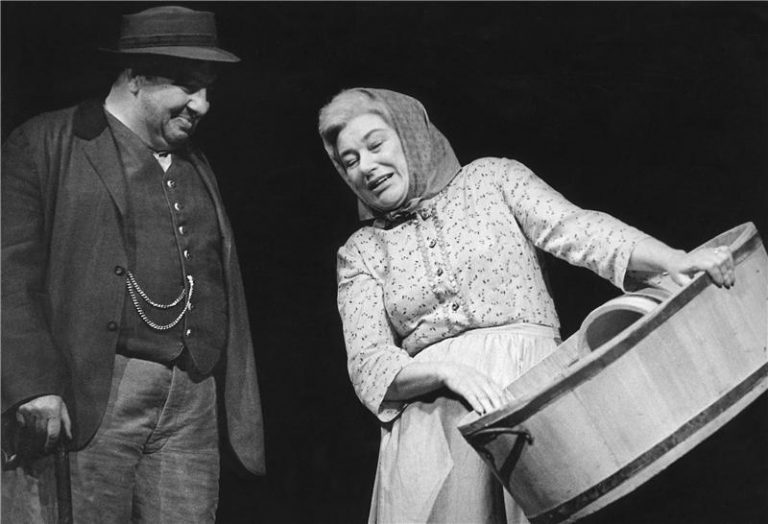 1970 - Čestmír Řanda, Marie Vášová (foto: dr. Jaromír Svoboda, ND) - 0b0faed87bd345428861464c374528bc