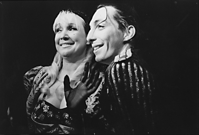Rokoko 1998 - Milena Steinmasslová, Václav Chalupa - screen-shot-2019-04-28-at-15