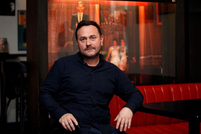 Martin Františák (foto: Jiří Vaněk) - 2-martin-frantisak-v-kavarne-svandova-divadla-foto-jiri-vanek-repro-zdarma