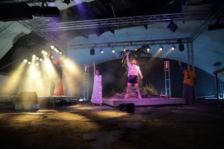 (pracovní fotografie ze zkoušek) - td2-85391