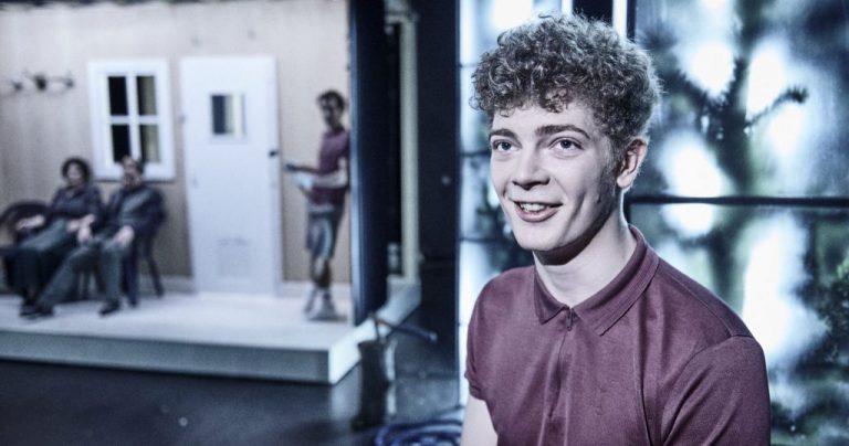 Funny Games (foto: Martin Špelda) - pdfnj-funny-games-cinoherni-studio-usti-foto-martin-spelda-1478-nahled