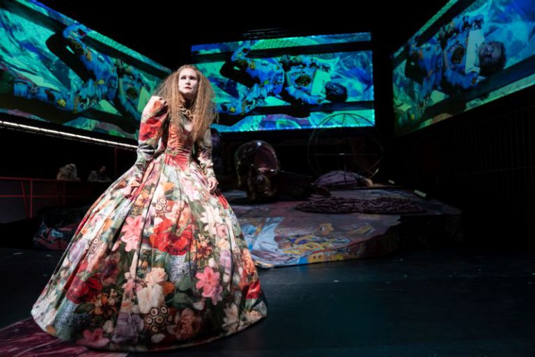 Maß für Maß - pdfnj-neco-za-neco-thalia-theater-foto-krafft-angerer-9-nahled