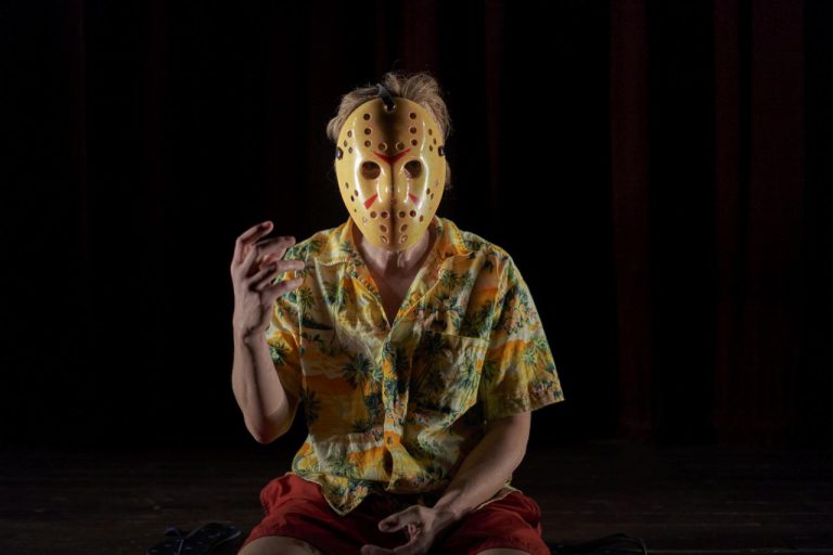 Zlatá pláž (foto: KIVA) - divadlo-na-zabradli-zlata-plaz-jiri-cerny-foto-kiva-4881-nahled