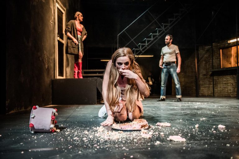 Hana Tomáš Briešťanská, Veronika Lapková, Roman Blumaier - 213