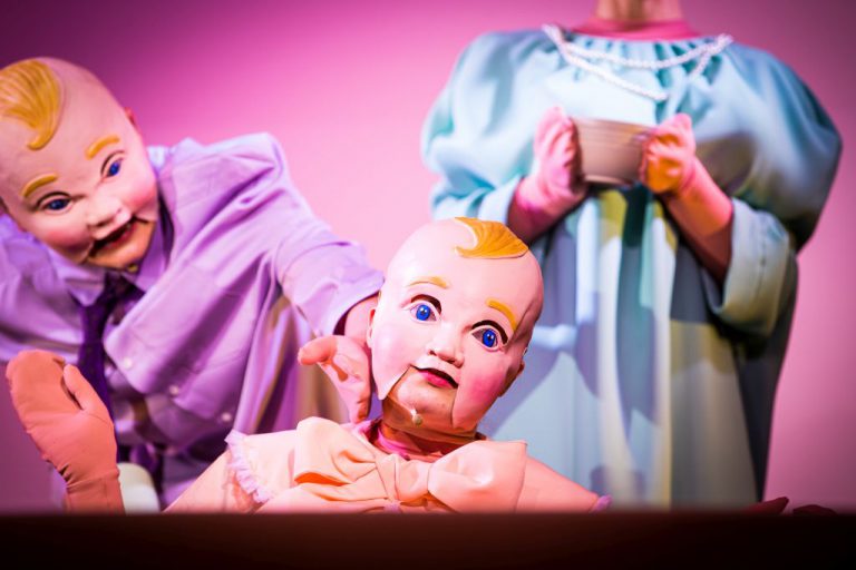 Oxytocin Baby - pdfnj-oxytocin-baby-schauspielhaus-wien-foto-matthias-heschl-nahled