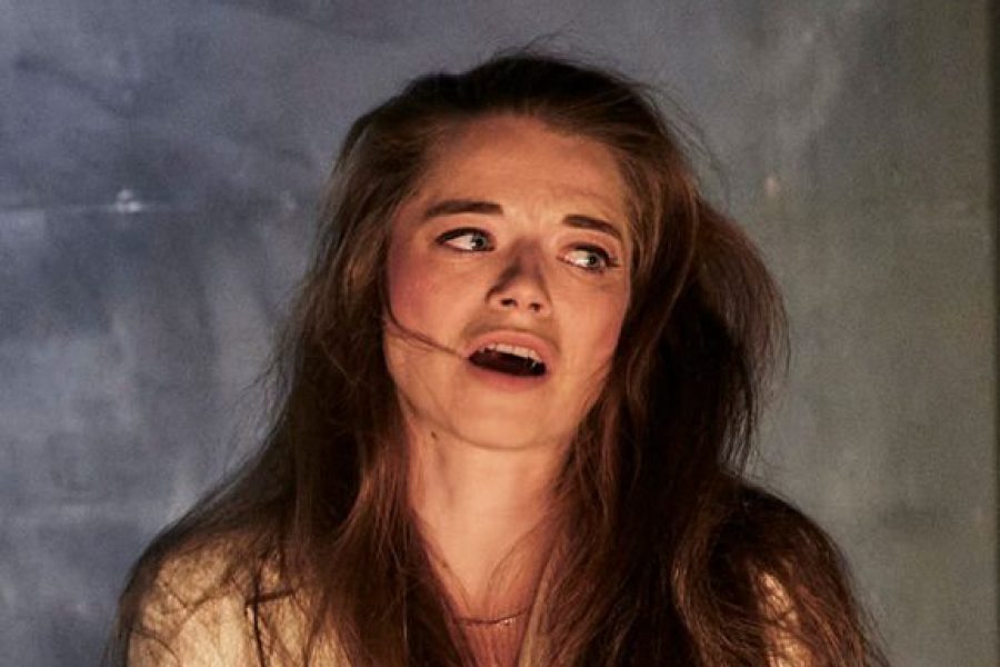 antigona-578x1024 copy