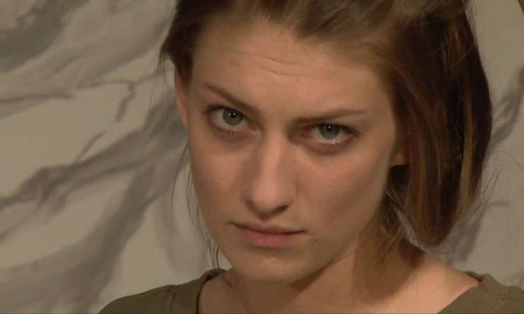 Za dveřmi - Náhled videa